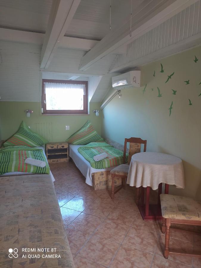 Apartmanhaz Gabriella Харканы Экстерьер фото