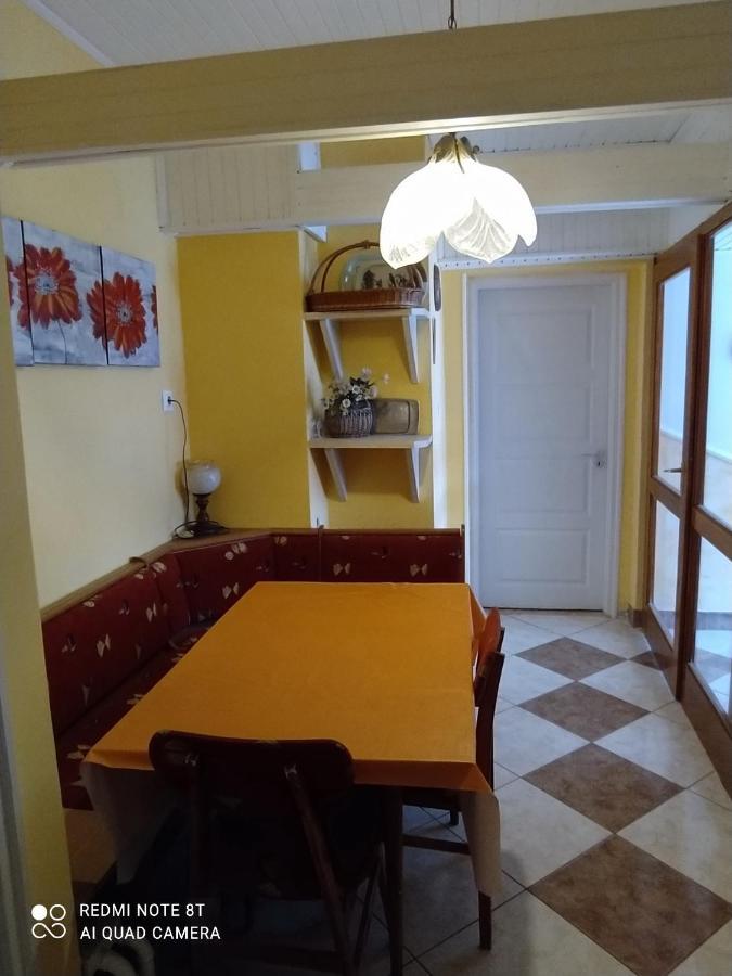 Apartmanhaz Gabriella Харканы Экстерьер фото
