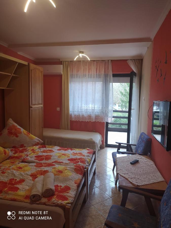 Apartmanhaz Gabriella Харканы Экстерьер фото