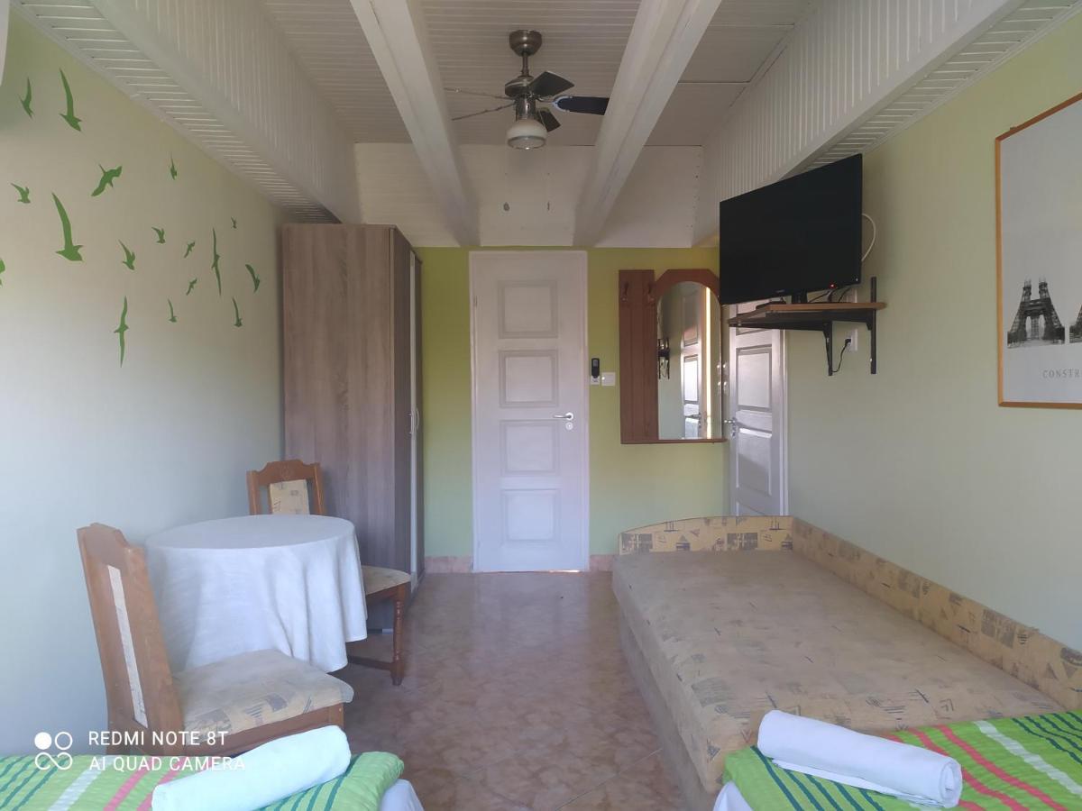 Apartmanhaz Gabriella Харканы Экстерьер фото