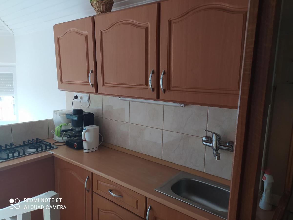 Apartmanhaz Gabriella Харканы Экстерьер фото