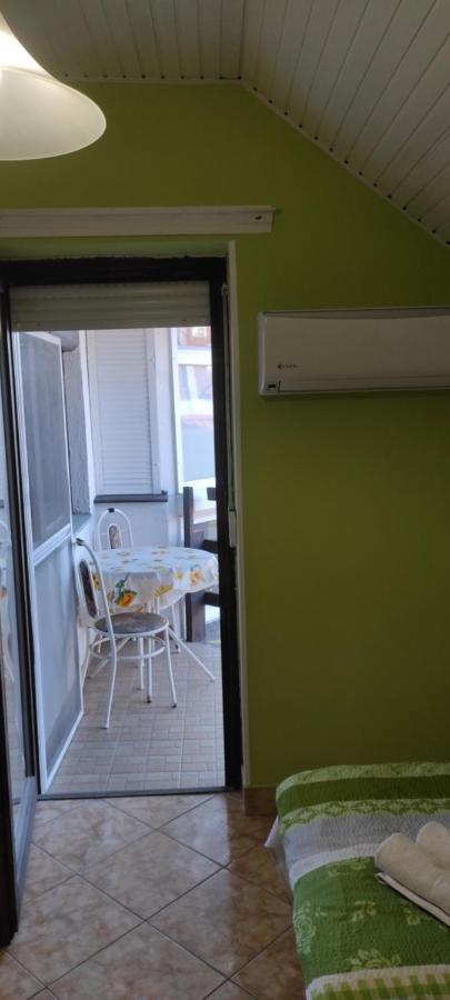 Apartmanhaz Gabriella Харканы Экстерьер фото