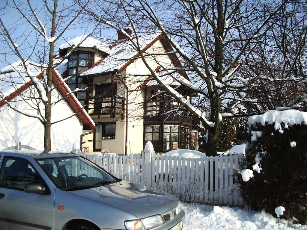 Apartmanhaz Gabriella Харканы Экстерьер фото